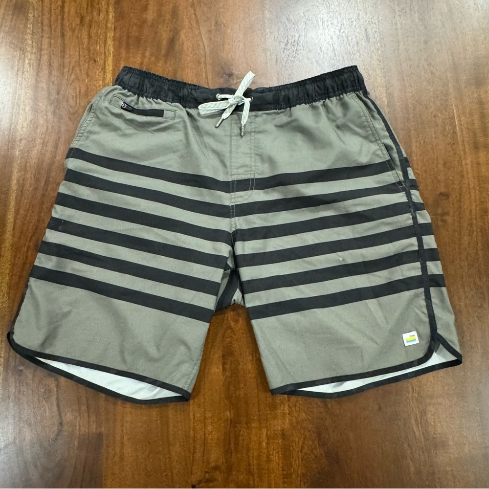 Vuori Men’s Banks Drawstring Waist‎ Shorts Size Medium